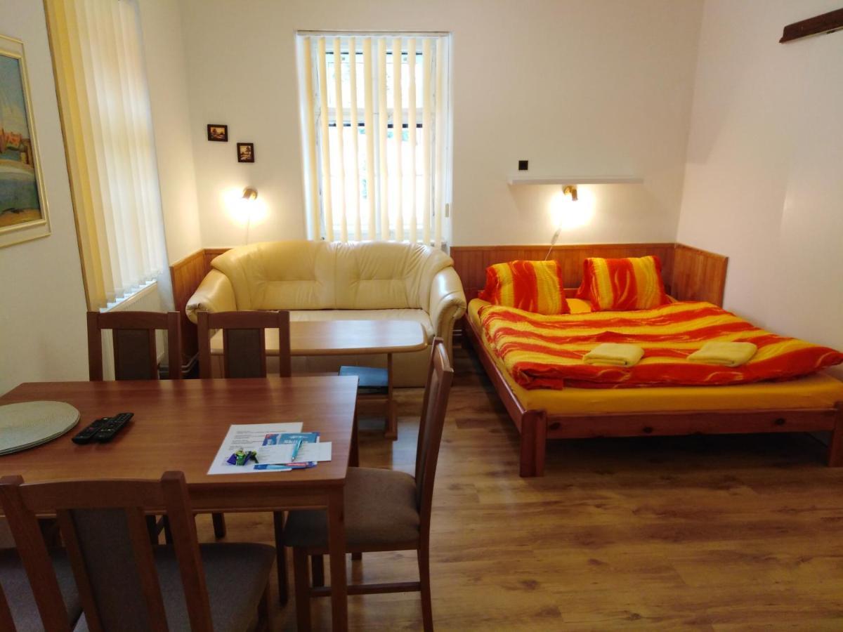 Apartmany Ilona Рокитніце-над-Їзероу Екстер'єр фото